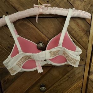 PINK Victoria's Secret Intimates & Sleepwear - Victoria's Secret Pink 32B Camo Push Up Bra PINK Victoria's Secret Intimates & Sleepwear - Victoria's Secret Pink 32B Camo Push Up Bra